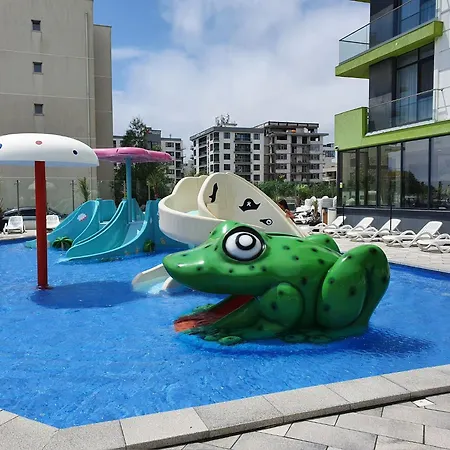 Apartman Purple Onyx - Pool & Năvodari