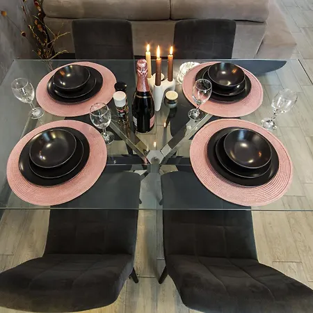 Apartman Purple Onyx - Pool & Năvodari