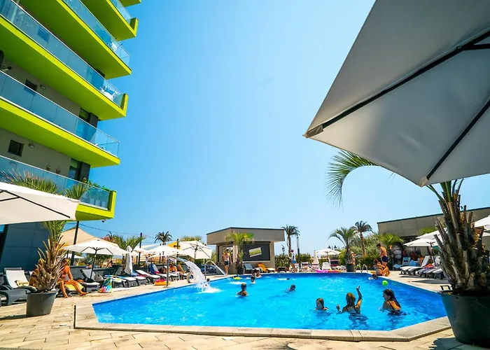 Apartmán Purple Onyx - Pool & Năvodari