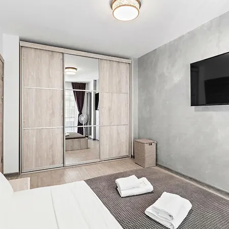 Purple Onyx - Pool & Apartment *