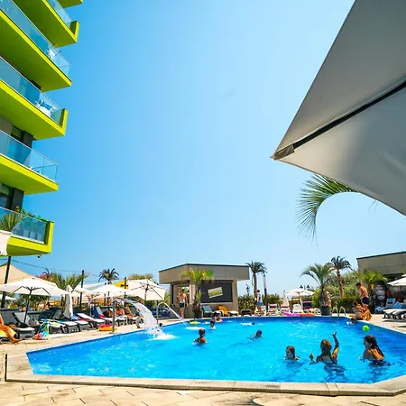 Apartment Purple Onyx - Pool & Navodari