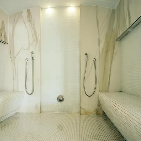 Purple Onyx - Pool & Apartment Navodari