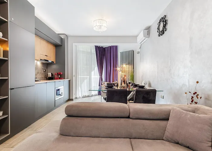 Purple Onyx - Pool &