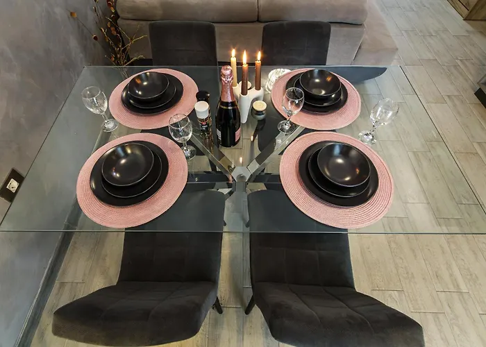 Διαμέρισμα Purple Onyx - Pool & Năvodari