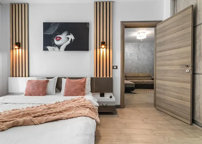 Purple Onyx - Pool & Năvodari