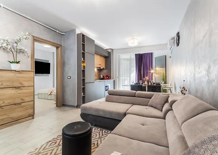 Διαμέρισμα Purple Onyx - Pool &