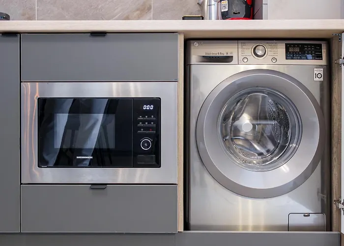 Purple Onyx - Pool & Διαμέρισμα *