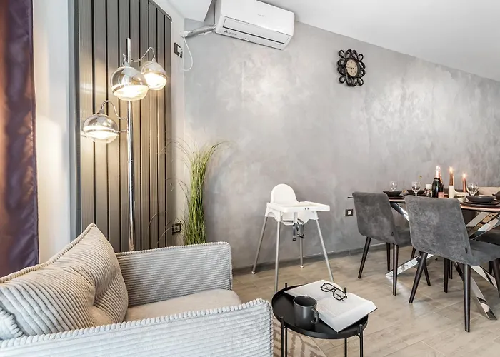 Purple Onyx - Pool &